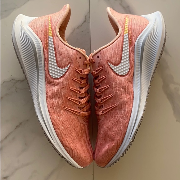 NWT Nike Air Zoom Vomero 14 running sneakers shoes - Picture 2 of 7